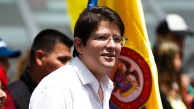 Kolombiya cumhurbaşkanı adayı silahlı saldırıda ağır yaralandı