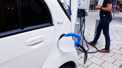 Elektrikli Araç Şarj İstasyonları Hızla Artıyor: Her 7-8 Araca 1 Soket!
