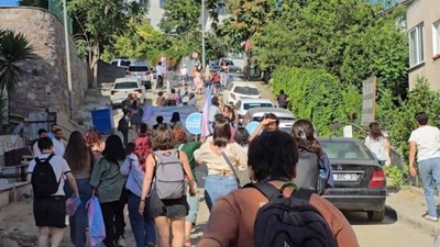 11. İstanbul Trans Onur Yürüyüşü'ne polis müdahalesi: En az 60 gözaltı
