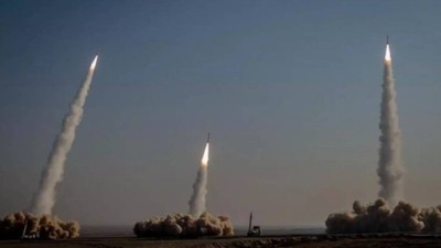İran, Katar ve Irak'taki ABD üslerini vurdu... Pentagon: Can kaybı yok