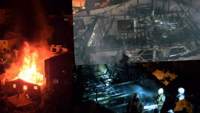 Gaziosmanpaşa'da çıkan yangında 4 gecekondu yandı