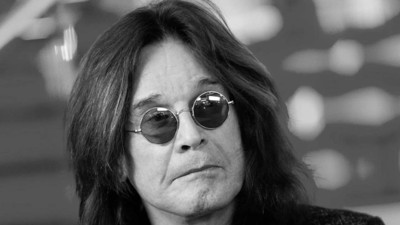 Heavy metal müziğinin öncülerinden Ozzy Osbourne yaşamını yitirdi
