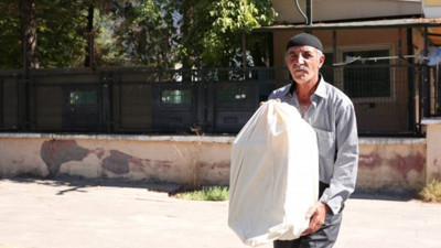 Oğlunun kemiklerini bir kutuda teslim aldığı fotoğraf ile gündem olmuştu: 'Benim gibi acı çekenler barış istiyor'