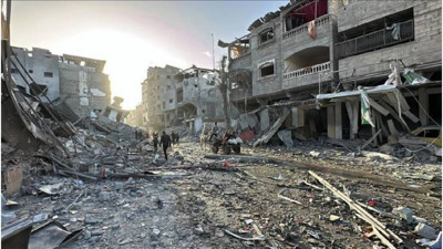 İsrail'in Gazze Şeridi'ne düzenlediği saldırılarda 61 kişi hayatını kaybetti