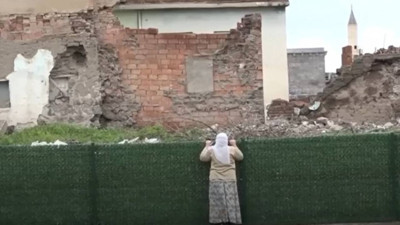 Sanatçı Jülide Kural’dan 'Barışa Sözüm Var' videosu
