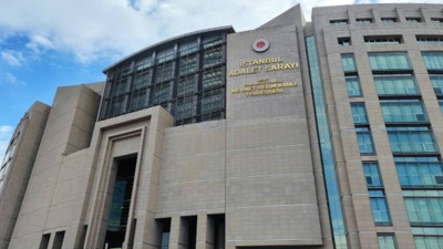 Kayyımı protesto eden 14 avukatın yargılanmasında 'durdurma' kararı