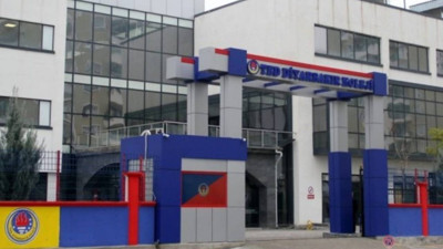 TED Koleji'nin 'tek dil' etkinliğine tepki: Eğitim kurumlarının görevi tekçiliği yeniden üretmek değil