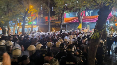 İsrail'in protesto edildiği eyleme polis saldırısı gerçekleştirildi, çok sayıda kişi gözaltına alındı
