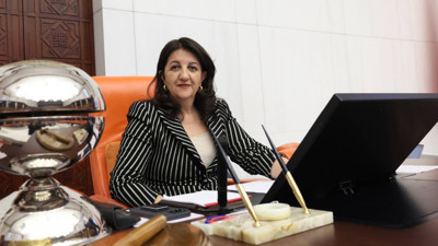 Meclis'te tansiyon yükseldi... İYİ Partili Çömez'in hakaretlerine Meclis Başkanvekili Buldan'dan tepki