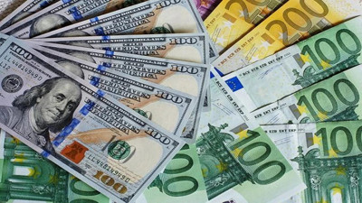 Dolar 42 TL sınırında, Euro 49 TL'yi zorluyor