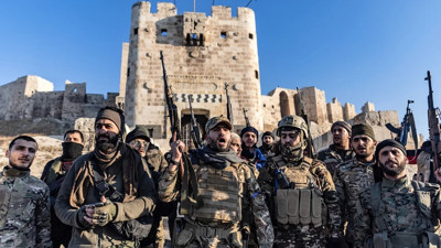 İngiltere HTŞ'yi terör örgütleri listesinden çıkardı