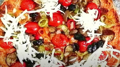 Öğrenen dışarıdan almıyor: Evde çıtır çıtır İtalyan usulü pizza yapmanın yolu