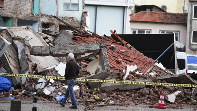 Balıkesir'de depremler sürüyor: 13 saatte 330'dan fazla artçı deprem oldu