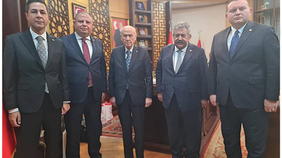 MHP’li komisyon üyeleri Devlet Bahçeli’yi ziyaret etti: ‘Bilgi sunduk’