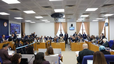 DEM Parti ve CHP'li kadın vekillerden bütçeye tepki: Bütçede kadın yok