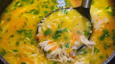 Bu çorba adeta savaşçı: Vücudu kış boyunca sağlıklı tutuyor, tavuk suyu çorbası