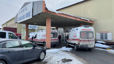 Yüksekova’da 28 öğrenci zehirlenme şüphesiyle hastaneye kaldırıldı