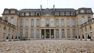 Fransa'da yine soygun: Elysee Sarayı'nın porselenleri çalındı