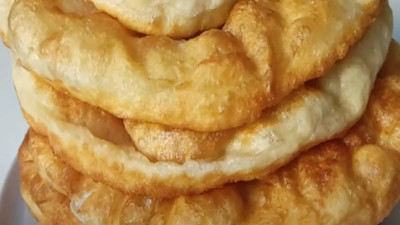 Kahvaltı için işinize yarayacak tüyo. Yağ çekmeyen pişi tarifinin püf noktası