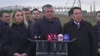 Özgür Özel'den Ahmet Özer'e cezaya tepki: Sürece darbe girişimi