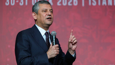 Özgür Özel, Mesut Özarslan’a yönelik AKP suç duyurularını açıklayacak