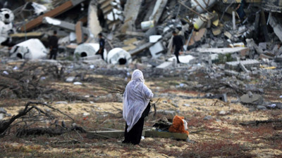 Gazze'de çadır kentte yangın: 16 yaşındaki kız çocuğu öldü