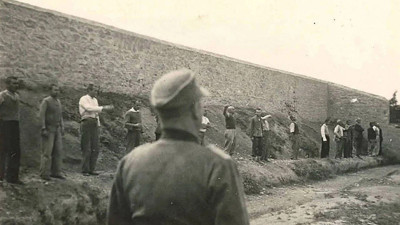 Yunanistan, kurşuna dizilen 200 komünistin fotoğraflarını satın alıyor