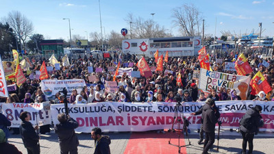 Kadıköy’de 8 Mart mitingi: 'Yoksulluğa, şiddete ve savaşa karşı isyandayız'