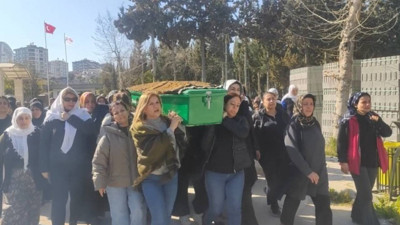 Katledilen Songül Figan 'Jin, jiyan, azadi' sloganıyla defnedildi