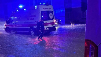 Hatay’da sağanak: Defne Devlet Hastanesi’ni su bastı, hastalar sevk edildi