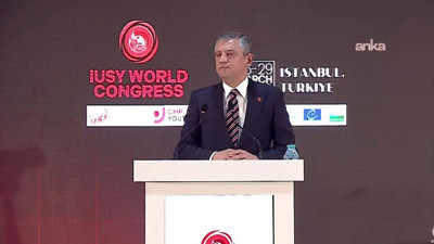 Özgür Özel: Saldırı altındayız ama dimdik ayaktayız