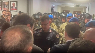 Zonguldak İl Genel Meclisi'nde seçim krizi: Salona jandarma çağrıldı