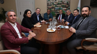 DEM Parti Eş Genel Başkanı Bakırhan, Alevi kurumlarıyla görüştü