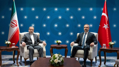 Hakan Fidan, Arakçi ile görüştü