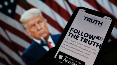 İran'dan Trump'a sosyal medya çıkışı: Telefonunu kapat, Bibi'yi engelle ve uyu