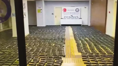 İstanbul’un Göbeğinde Yer Altından "Cephanelik" Çıktı: 3 Bin Silah Parçası Ele Geçirildi