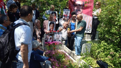 Kayıplar Haftası: Rıdvan Karakoç ve Hasan Ocak mezarları başında anıldı