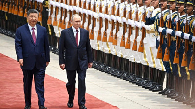 Putin ve Çin'de Şi ile görüştü: Çok kutuplu dünya vurgusu