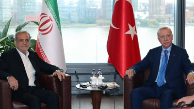 Erdoğan ile Pezeşkiyan telefonda görüştü: 'Müzakerelere desteğimiz sürecek'