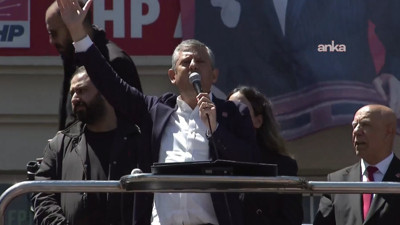 Özgür Özel Anıtkabir'e yürüdü: Atanmış değil, seçilmiş CHP'yiz