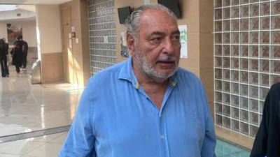 Gazeteci Reha Muhtar yaşamını yitirdi