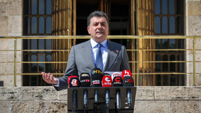 Zeynel Emre: AKP yargısı kapatma planı yapıyor, kurultay zorunlu