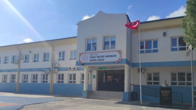 Foça Recep Kerman Spor Lisesi’nin kapatılmasına tepki