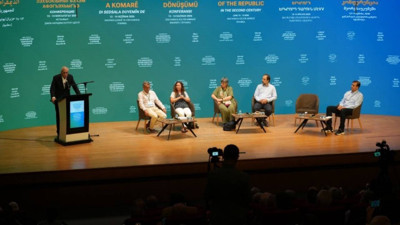 'Cumhuriyetin Demokratik Dönüşümü Konferansı'ndan ortak çağrı: Barış ve demokrasi için yeni bir pencere açalım