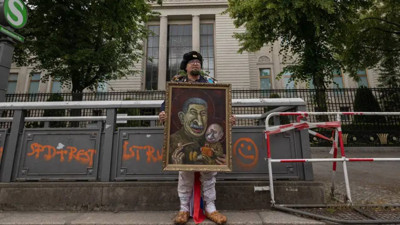 Putin’e muhalif Rus sanatçı Polonya’da öldürüldü