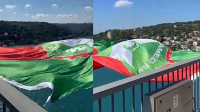 Amedspor bayrağı FSM Köprüsü'ne asıldı