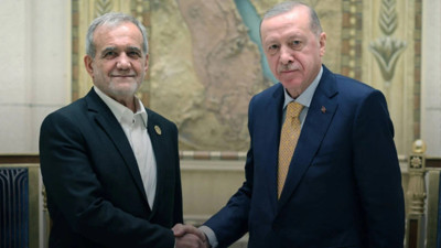 Erdoğan, Pezeşkiyan ile telefonda görüştü