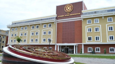 İstanbul Aydın Üniversitesi’nde yaklaşık 100 akademisyen işten çıkarıldı