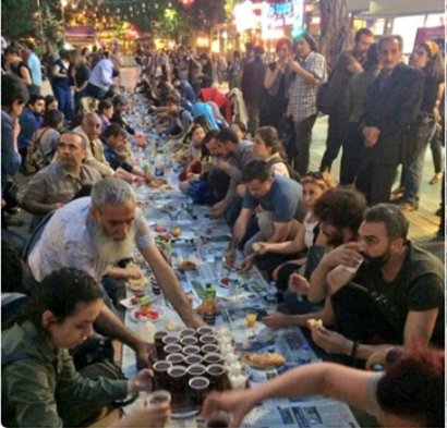 Yüksel'de polisten biber gazı, plastik mermi ve gözaltı - Resim : 1