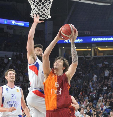 Galatasaray'dan Euroleague şampiyonu Anadolu Efes’e 35 sayı fark - Resim : 1